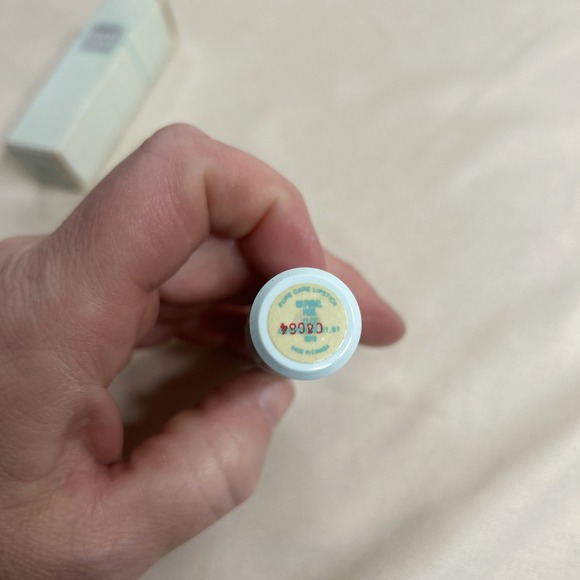 New Vintage Pure Care Gentle Lipstick Natural Pink 13 Oz - Picture 5 of 6